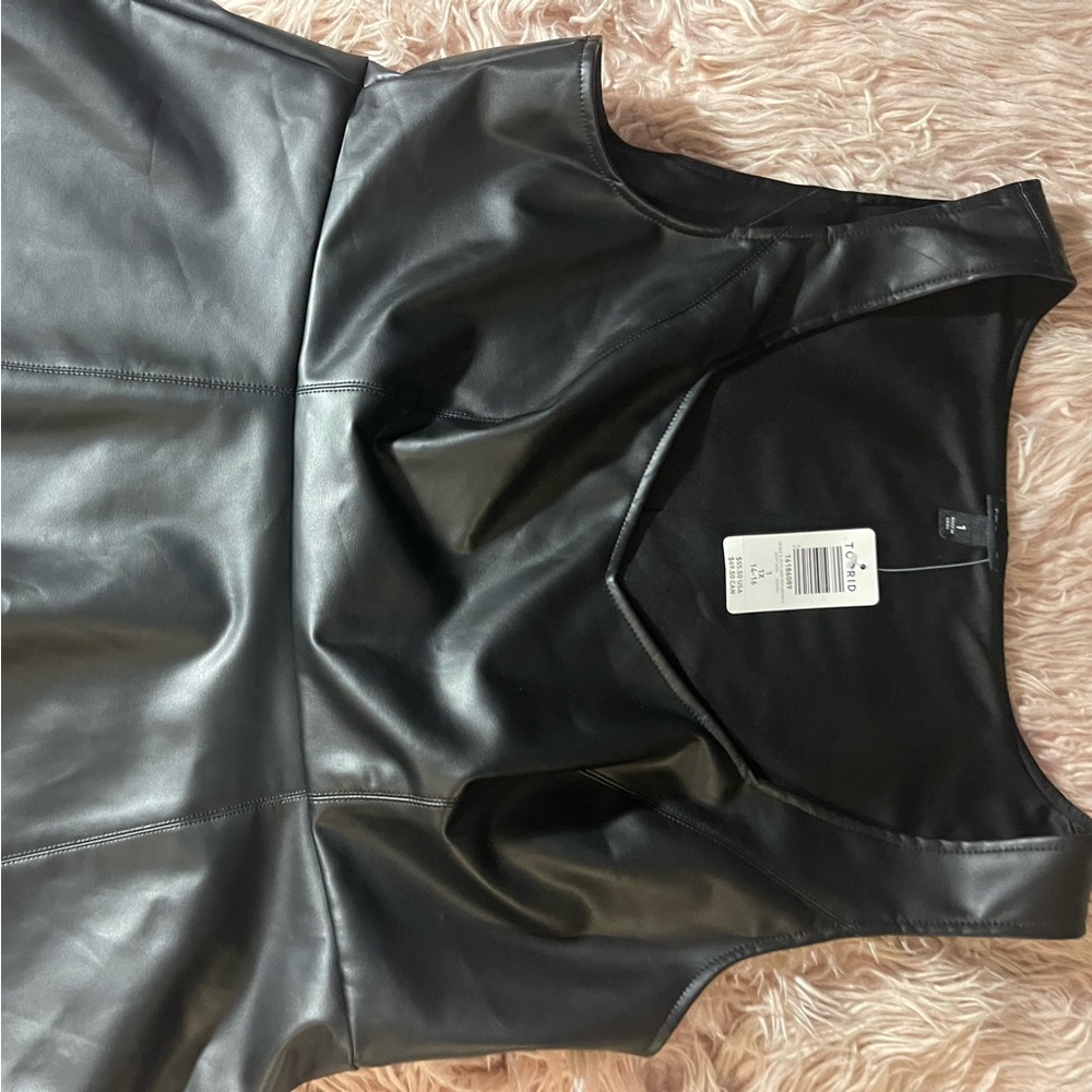 TORRID SIZE 1 Black Peplum top